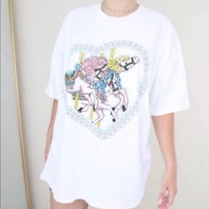 ISO brandy Melville items willing to trade ❤️